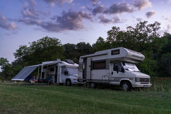 Conseils essentiels à savoir avant de louer un camping-car